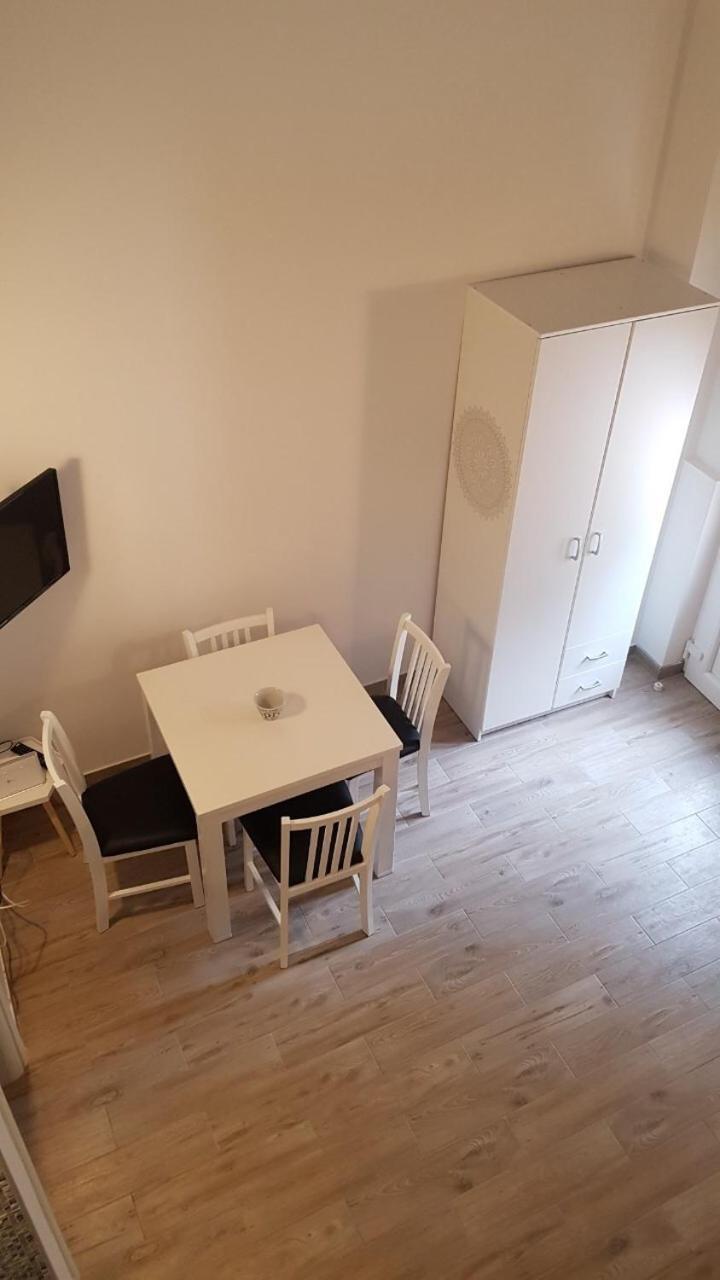Masa Apartament *
