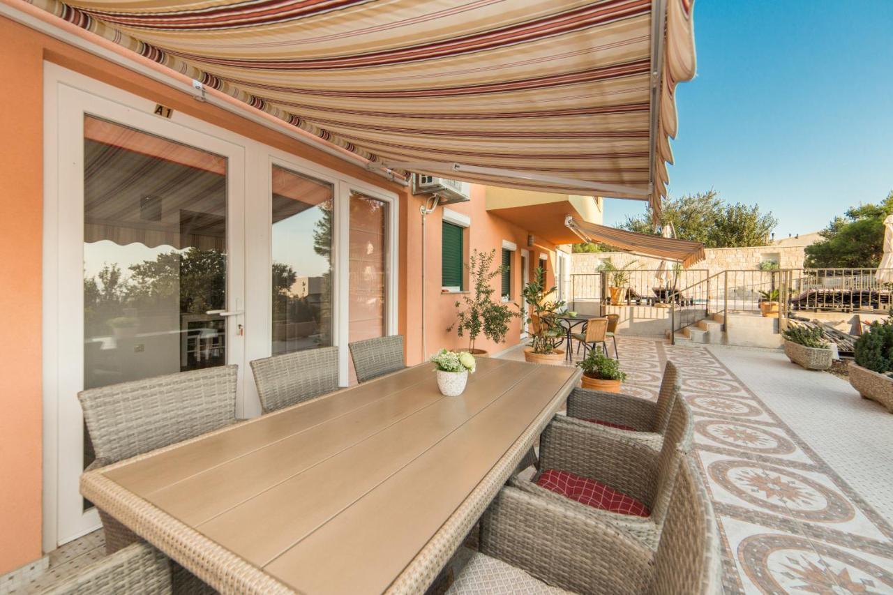 Masa Apartament Veliko Brdo (Makarska)