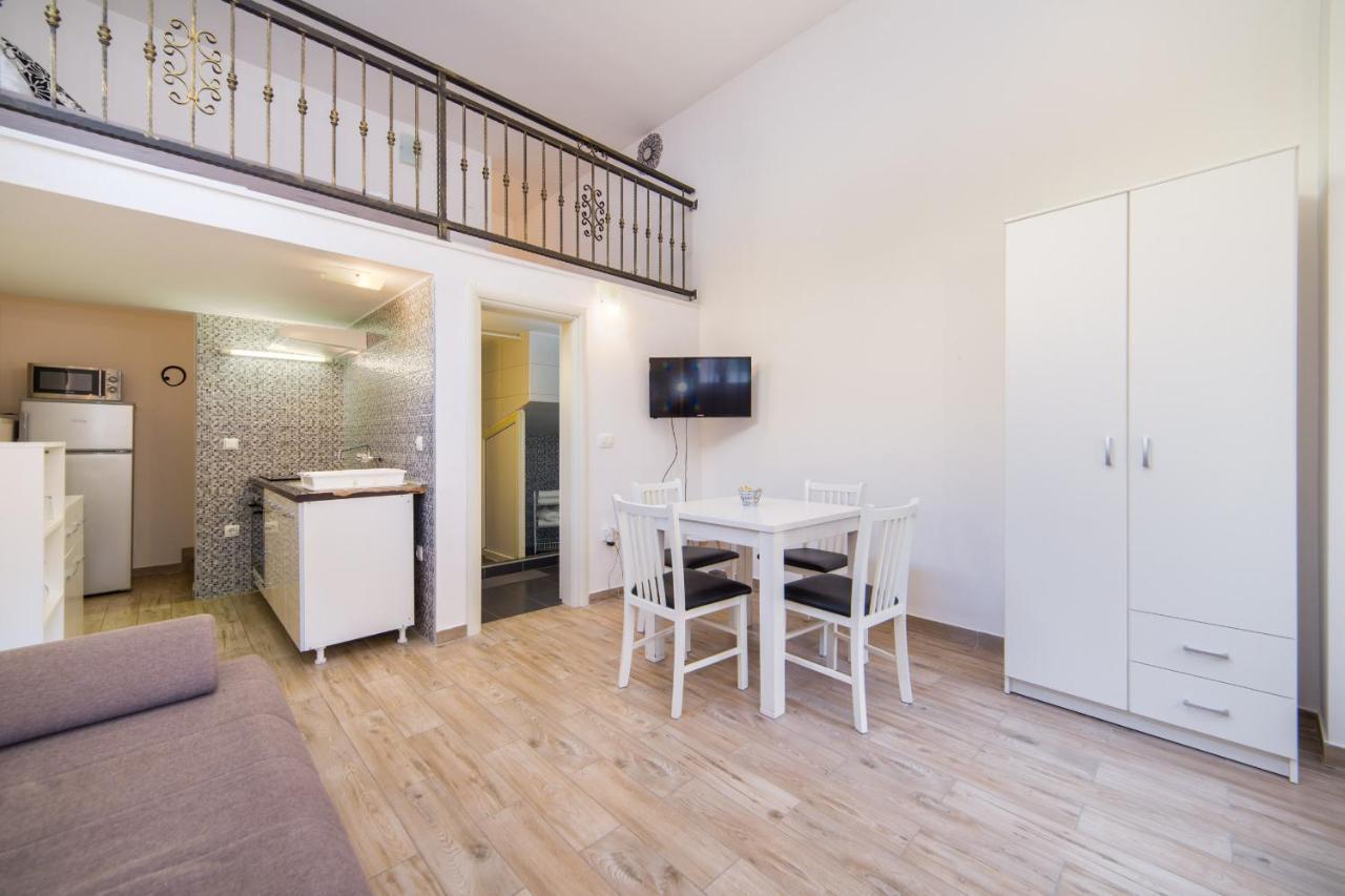 Masa Apartament Veliko Brdo (Makarska)